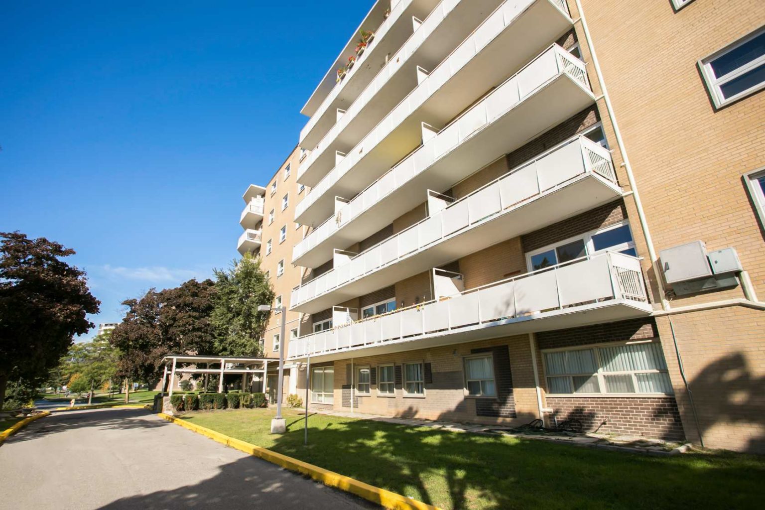 32 Carluke Cres, Toronto, ON M2L 2J3 — photo 3