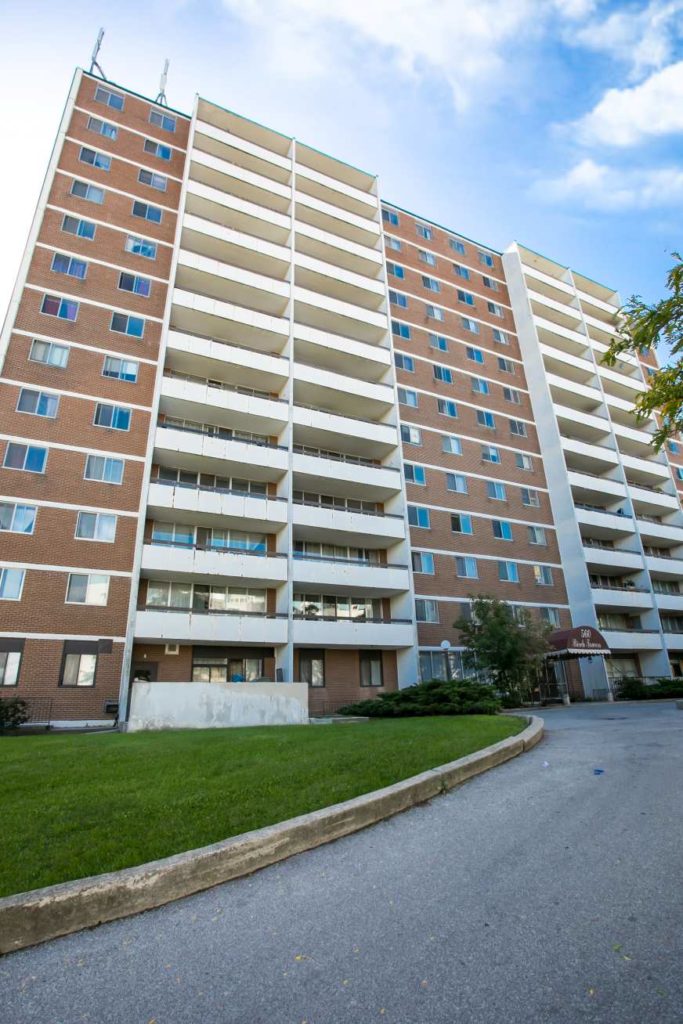 560 Birchmount Rd, Scarborough, ON M1K 1P5 — photo 1