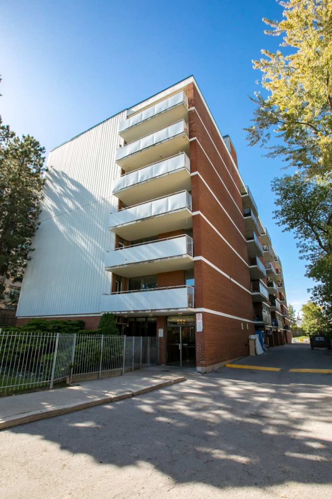 552 Birchmount Rd, Scarborough, ON M1K 1P4 — photo 1