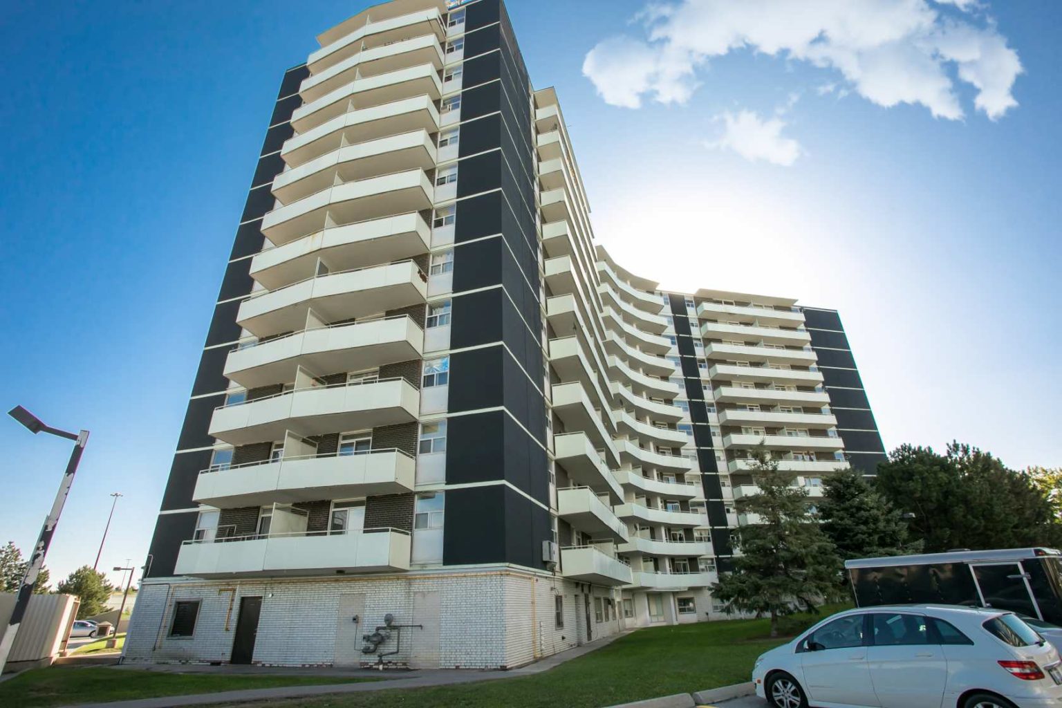 26 Carluke Crescent, North York, ON M2L 2J2 — photo 3