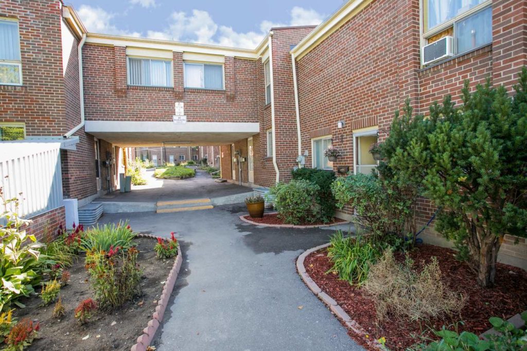 61 Havenbrook Blvd, North York, ON M2J 1A7 — photo 1