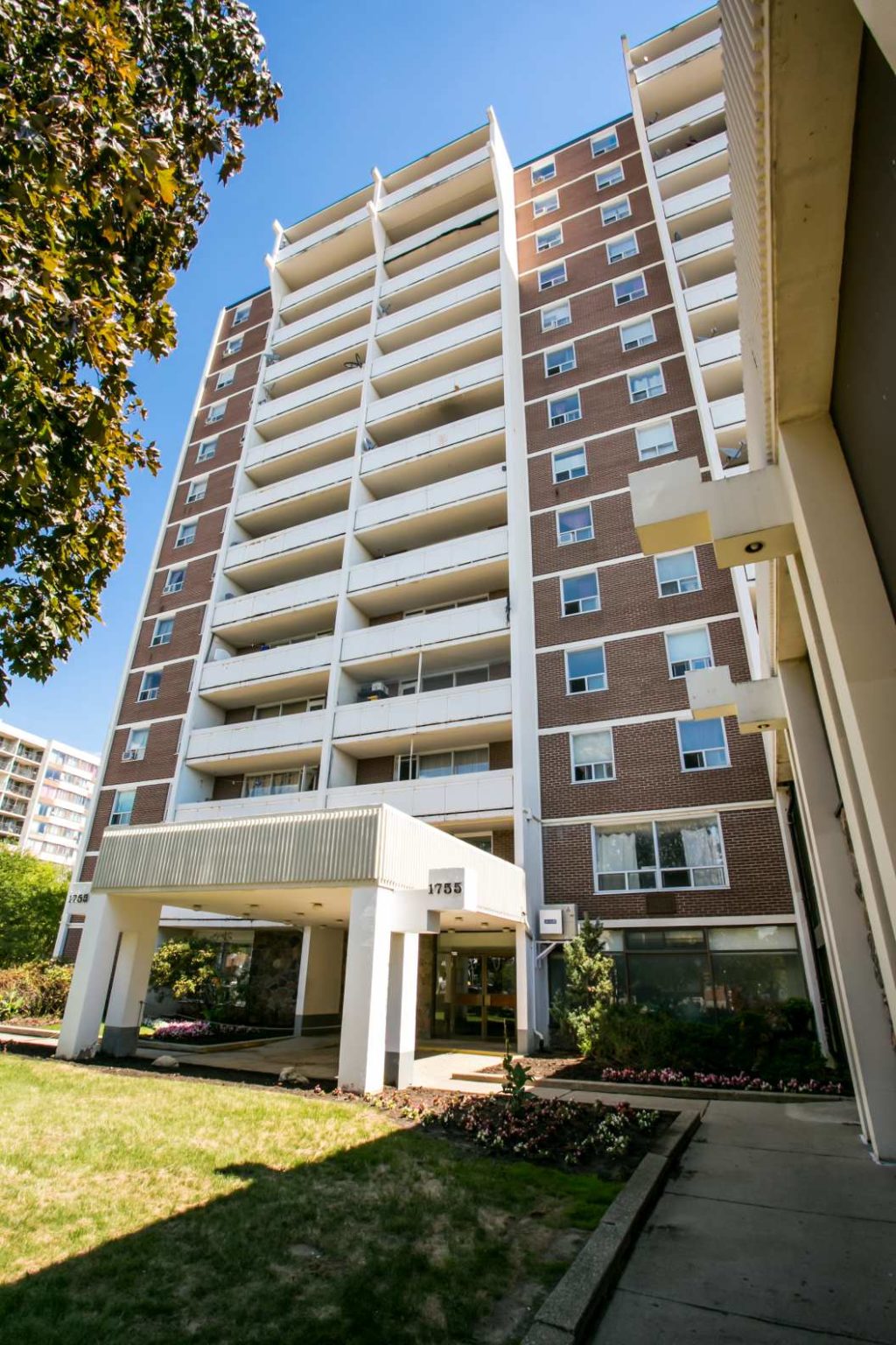 1755 Jane St, North York, ON M9N 2S6 — photo 2
