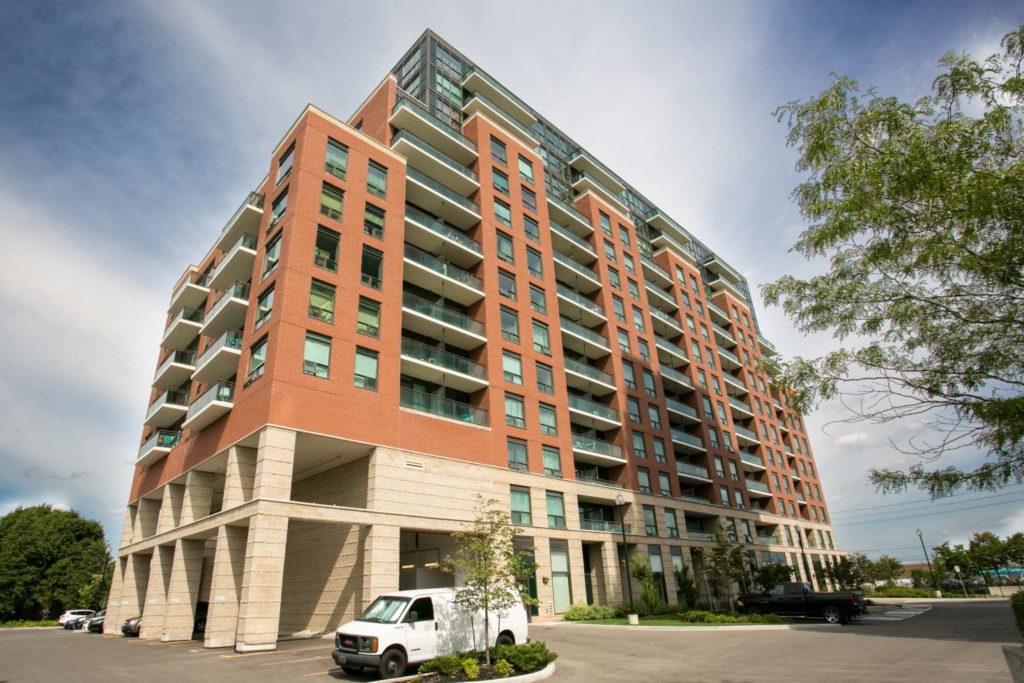 64 Bramalea Rd, Brampton, ON L6T 2W8 — photo 2